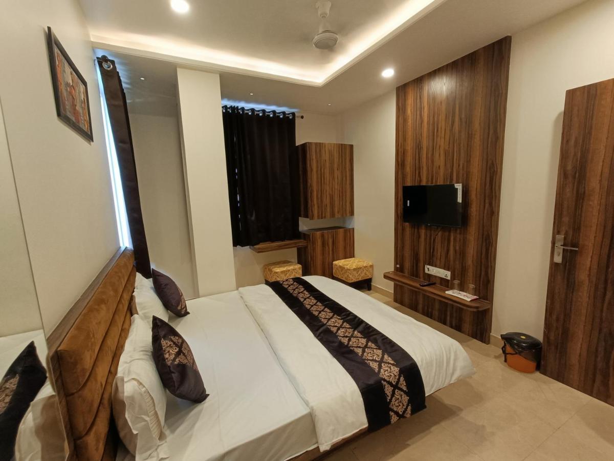 Hotel Vrinda Inn Удайпур Екстер'єр фото