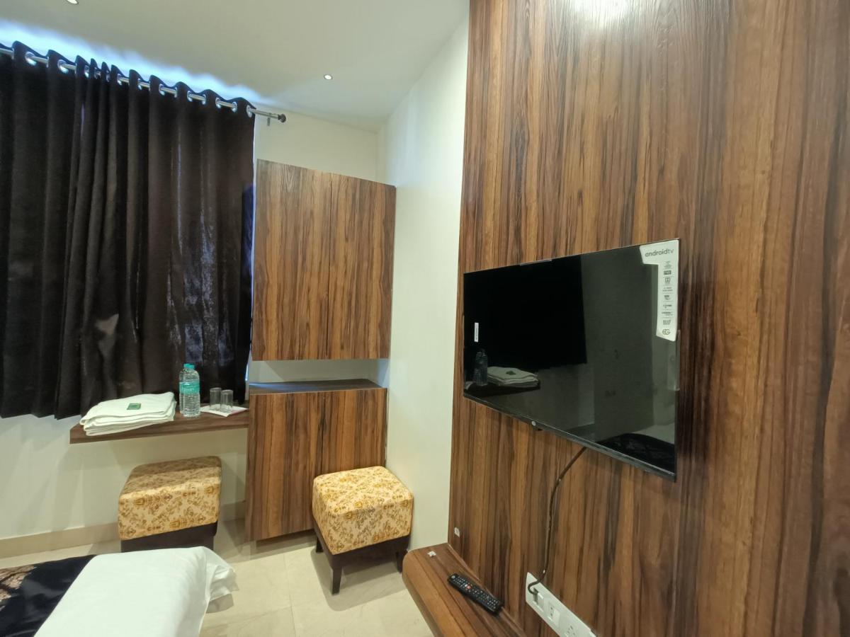 Hotel Vrinda Inn Удайпур Екстер'єр фото